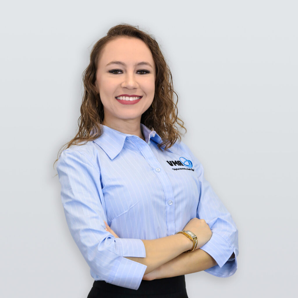 Raiane Santos - Graphic Designer